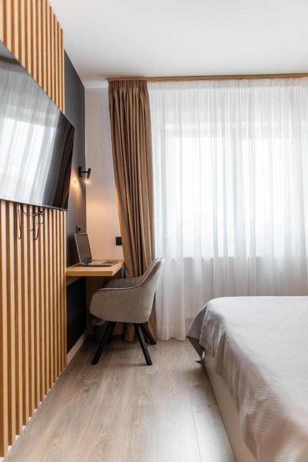 Flh - The Nest *